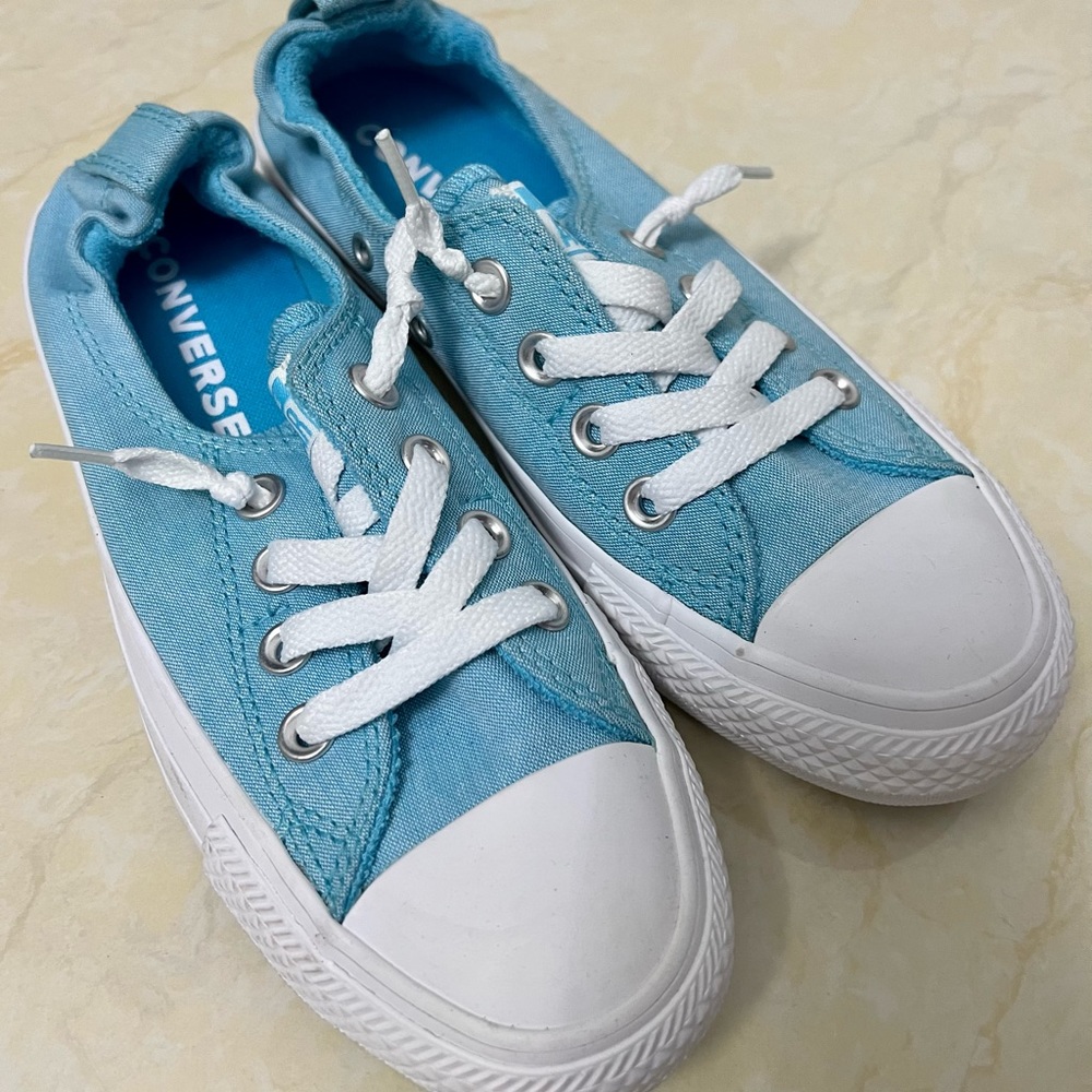 Converse Chuck Taylor All Star Slip On - Women’s Size 6